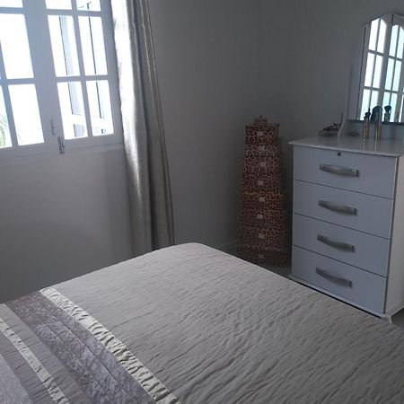 Maderalzinho Leilighet Mindelo Rom bilde