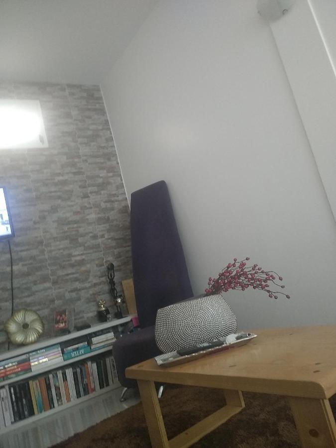 Maderalzinho Leilighet Mindelo Eksteriør bilde